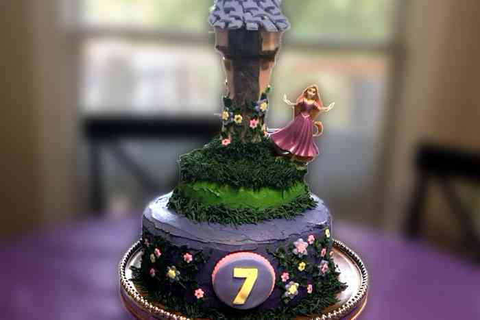 Disney Rapunzel Cake