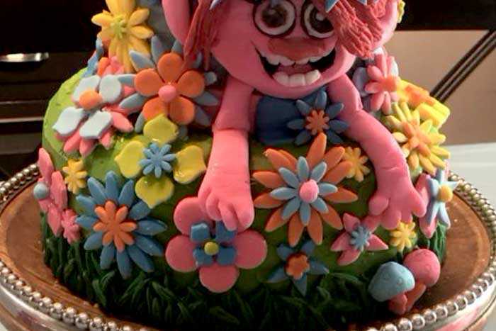 Trolls Poppy Cake